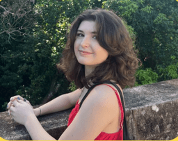 Gabriella - Marketing Director
